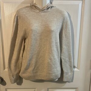 H&M Men's Beige Crewneck Sweater